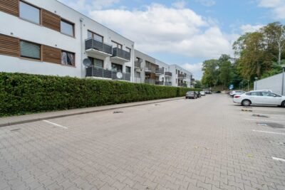 Msc. parkingowe, zamknięte osiedle - ul.Grabowa
