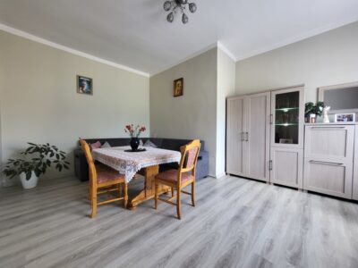 Dom z dużą działką, blisko jeziora