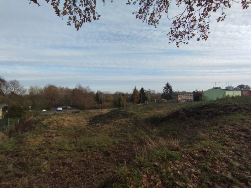 Działka z decyzją na 3 budynki wielorodzinne