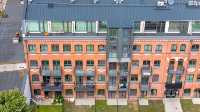 Nowoczesny loftowy apartament w centrum miasta.
