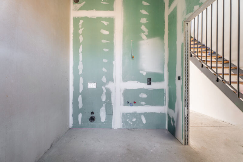 Nowoczesny loftowy apartament w centrum miasta.