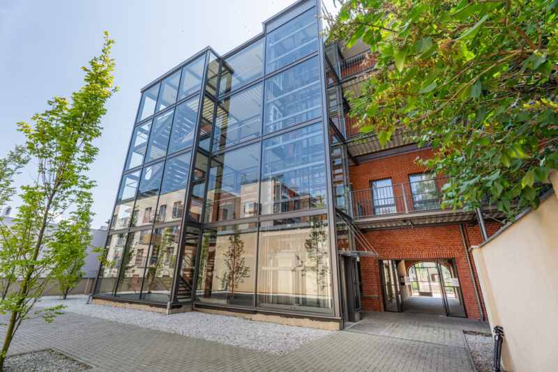 Nowoczesny loftowy apartament w centrum miasta.