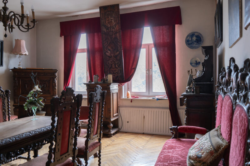 Piętro domu w atrakcyjnej lokalizacji