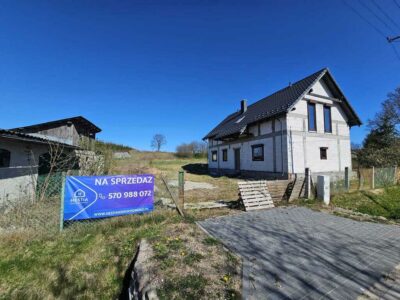 Nowy dom 140 m², działka 3200 m², Sierpowo