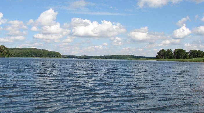 Działka budowlana nad jeziorem PILE