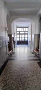 Przestronne mieszkanie w kamienicy w samym centrum