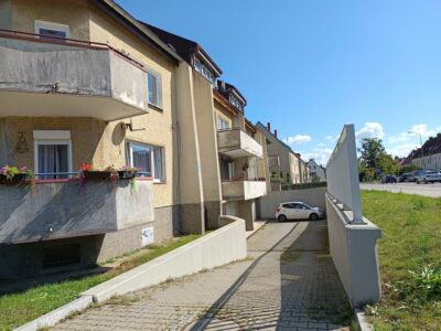 3-pokoje z dużym garażem w cenie ul. Hoża
