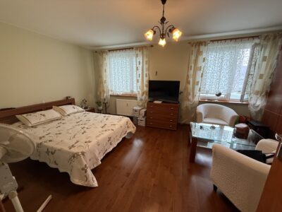 Spółdzielcze wł 5pok/dwa mieszk. 131m2 + garaż