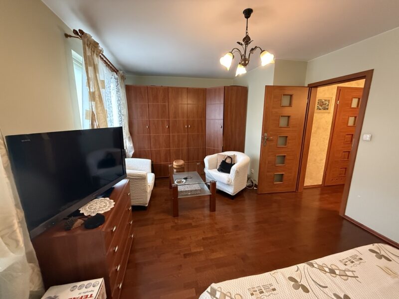 Spółdzielcze wł 5pok/dwa mieszk. 131m2 + garaż