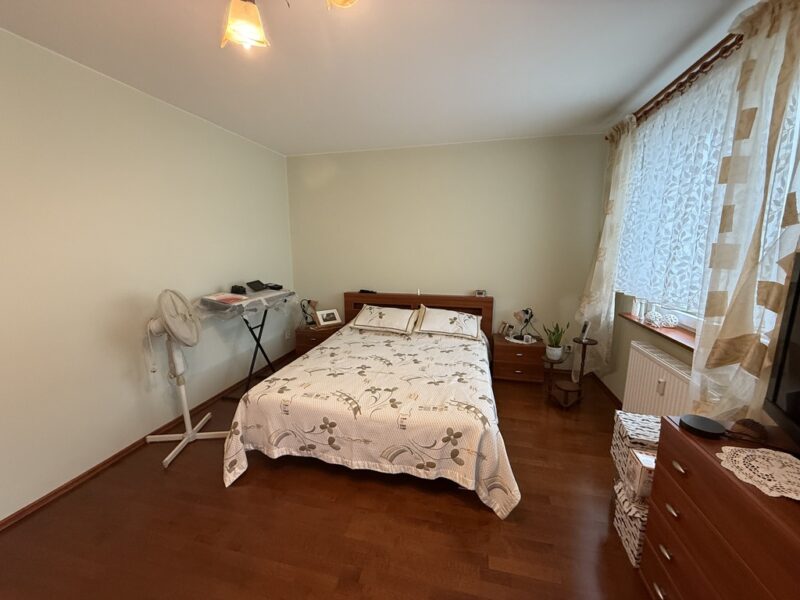 Spółdzielcze wł 5pok/dwa mieszk. 131m2 + garaż