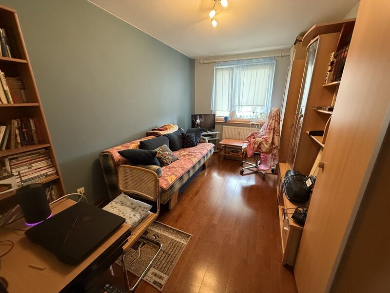 Spółdzielcze wł 5pok/dwa mieszk. 131m2 + garaż