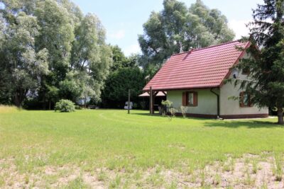 Na sprzedaż: Duża działka rekreacyjna z domkiem