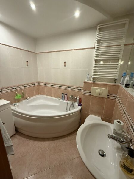 Spółdzielcze wł 5pok/dwa mieszk. 131m2 + garaż