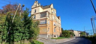 Przestronne mieszkanie w kamienicy do remontu