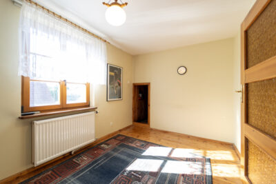 Dom wolnostojący z piwnicą