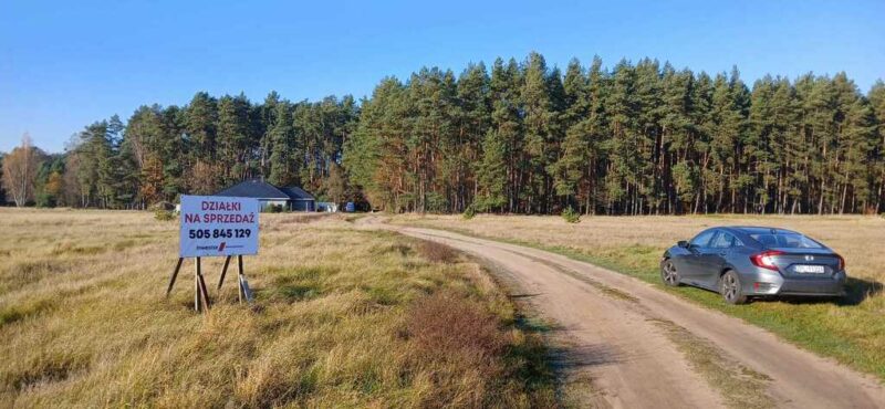 Cisza, zieleń, media – działka budowlana Wielgowo