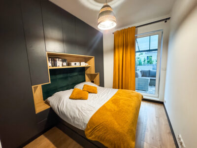 Nowoczesny apartament z dużym ogrodem i parkingiem