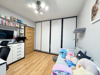 Nowoczesny apartament z dużym ogrodem i parkingiem