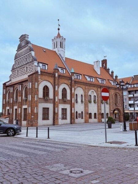 Piętro domu, 139m2, 3pokoje, działka, 410 tys.zł