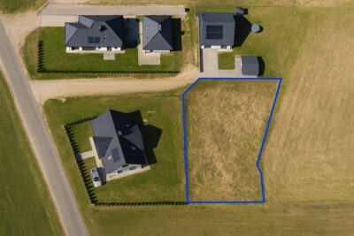 Działka budowlana 1215 m² – Karsk