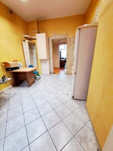 Przestronne mieszkanie w Centrum.1 piętro. Balkon!