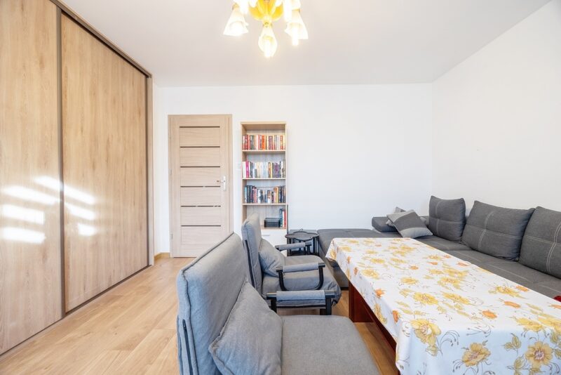 Świerczewo, 3 pokoje, 73,22 m2, balkon, 1994 rok