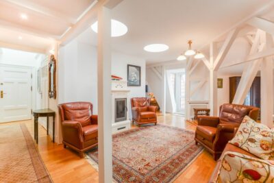 Apartament z tarasem z widokiem na morze.