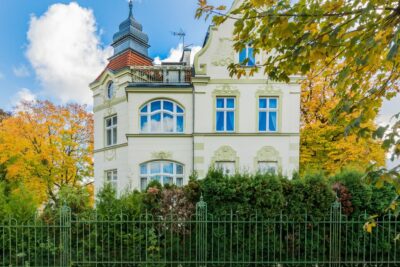 Apartament z tarasem z widokiem na morze.