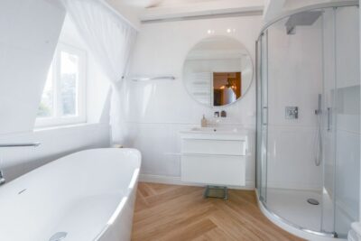 Apartament z tarasem z widokiem na morze.