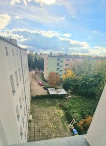 Po generalnym remoncie, c.o. miejsk., klimatyzacja