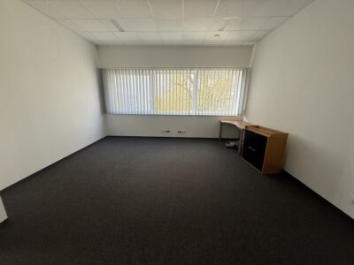 Na wynajem biuro 270m2 bdb standard