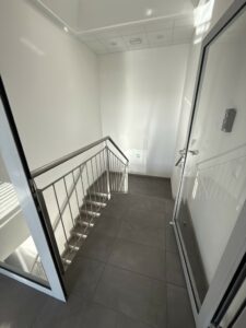 Na wynajem biuro 270m2 bdb standard