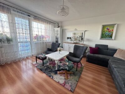 Na sprzedaż 3 pokoje mieszkanie 63m2 ul Romera