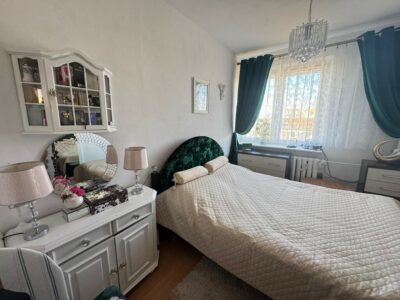 Na sprzedaż 3 pokoje mieszkanie 63m2 ul Romera