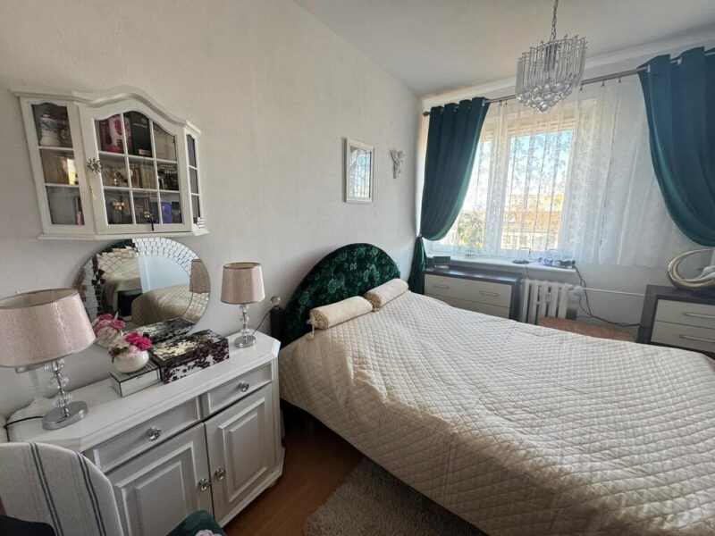 Na sprzedaż 3 pokoje mieszkanie 63m2 ul Romera