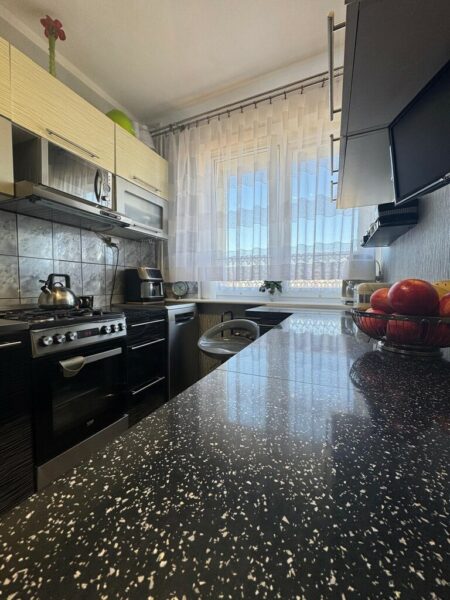 Na sprzedaż 3 pokoje mieszkanie 63m2 ul Romera