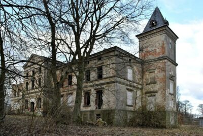 Pałac Wierzbięcin,gm.Nowogard.paek-do remontu