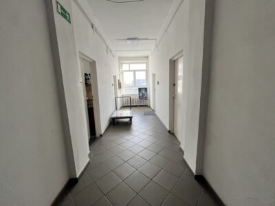 Na sprzedaż 6 lokali biurowych!Miejsca parkingowe!