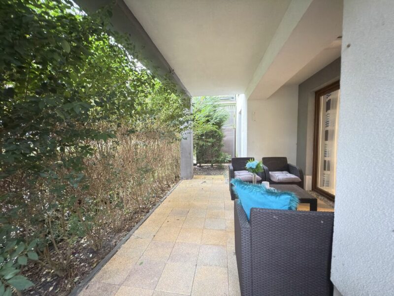Apartament z ogrodem 5 min od morza!