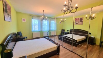 Apartament w odrestaurowanej kamienicy
