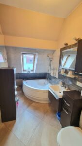 Apartament w odrestaurowanej kamienicy