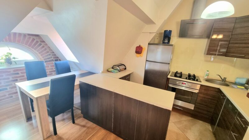 Apartament w odrestaurowanej kamienicy