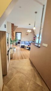 Apartament w odrestaurowanej kamienicy