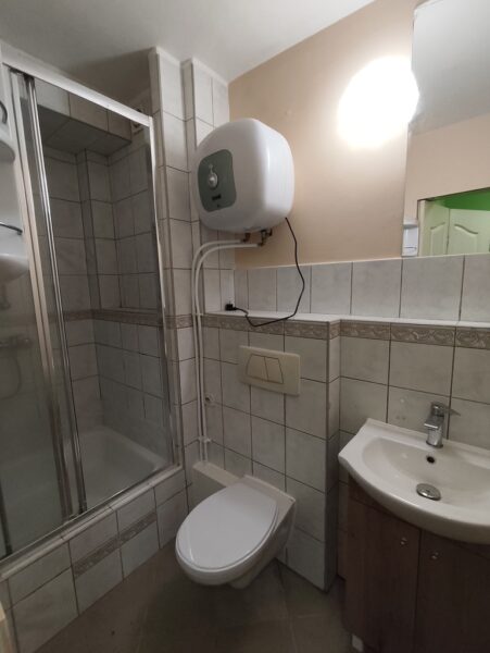 Żelechowa, kawalerka, m.postojowe, ogródek 1350zł