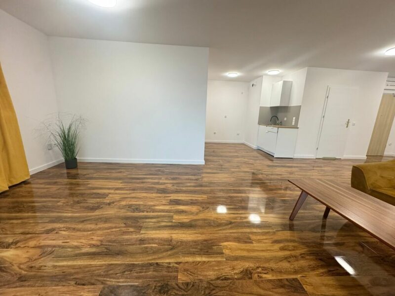 Stylowy lokal w sercu Reda City 3 pokoje 67m2