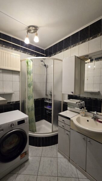 Rozkładowe 3-pokojowe + 10 m² komórka lok.