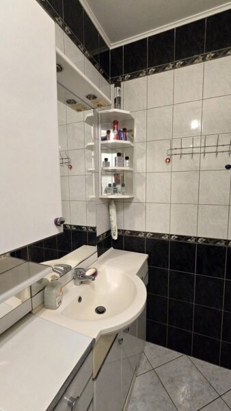 Rozkładowe 3-pokojowe + 10 m² komórka lok.