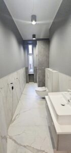 Lokal na parterze- Al. Piastów