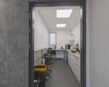 Nowoczesna Powierzchnia Biurowa 244 m²