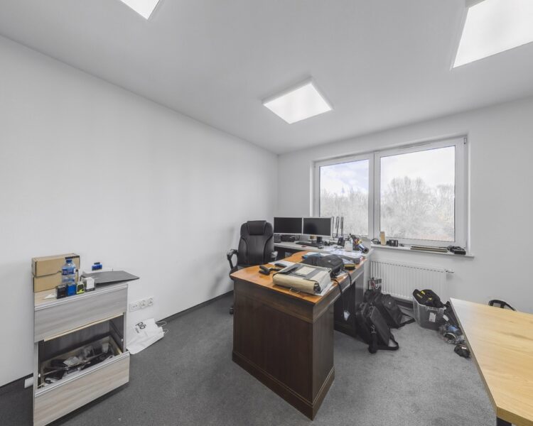 Nowoczesna Powierzchnia Biurowa 244 m²
